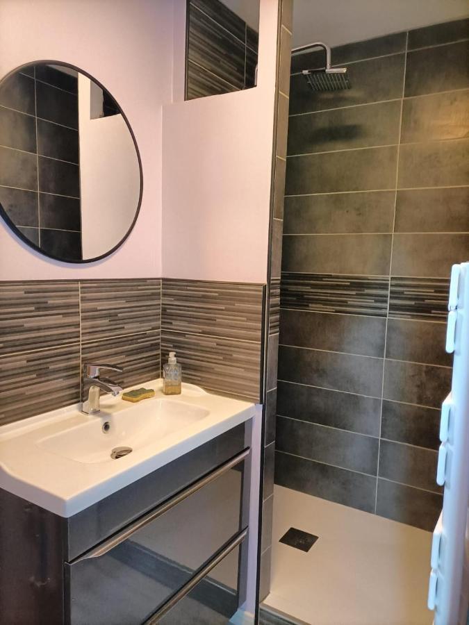 Le Bron Accueil - Topdestination-Lyon Экстерьер фото